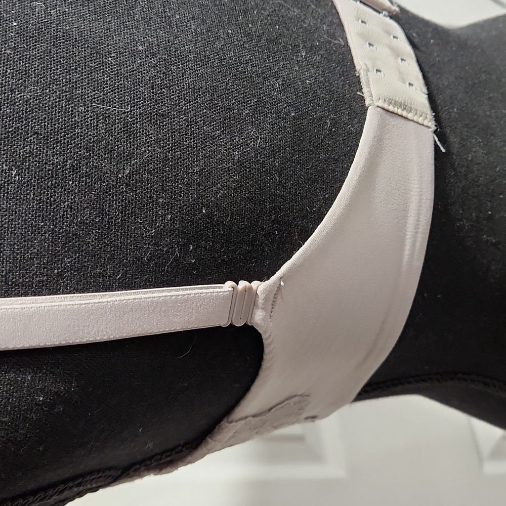 VS Wireless Bra - Picture 5 of 8